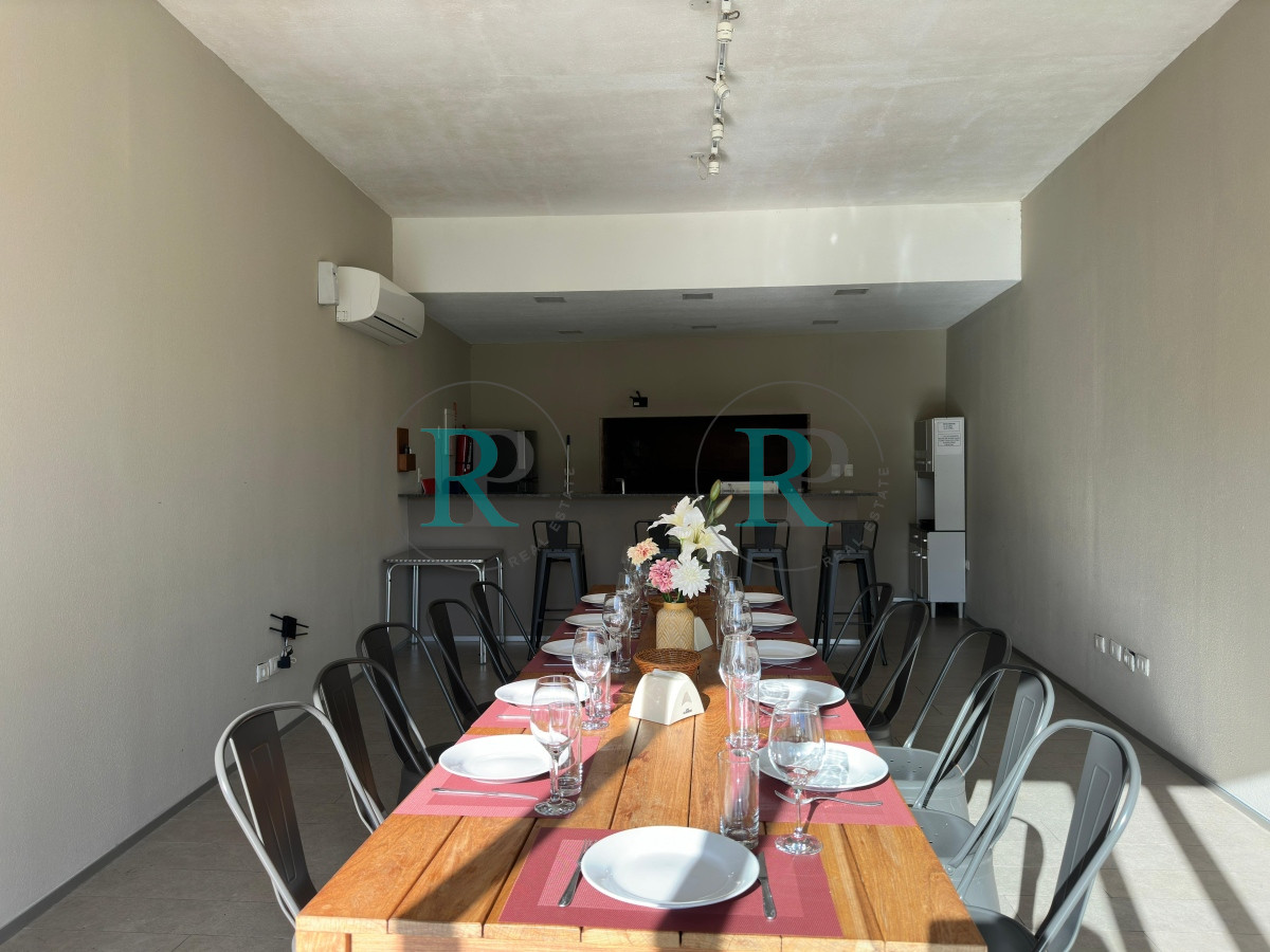 Apartamento ID.2096 - Alquier temporal, hermoso edificio de calidad contructiva y servicios.