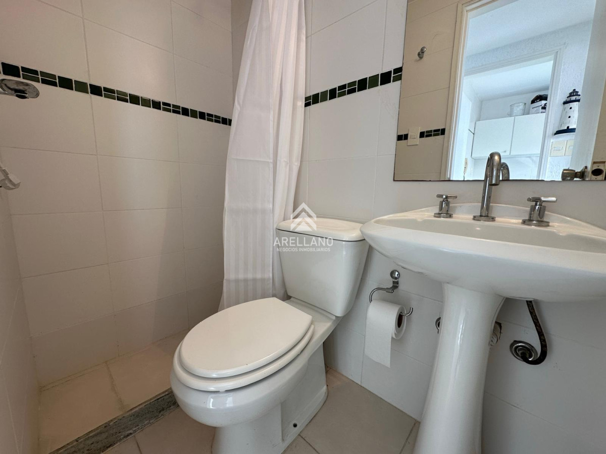 Apartamento ID.3805 - Venta apartamento 2 dormitorios y medio.