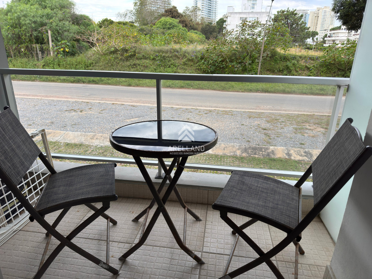Apartamento ID.4546 - Venta apartamento 1 dormitorio, Aidy grill, Punta del este.