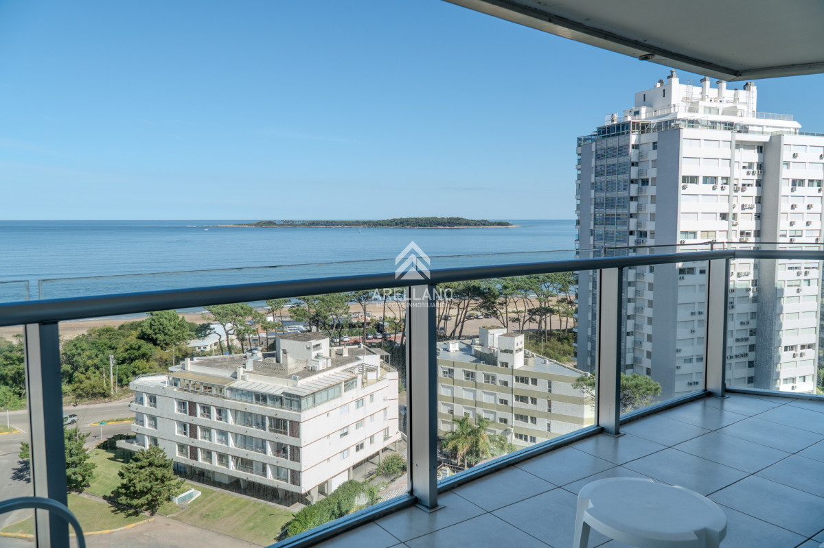 Apartamento ID.4549 - Venta apartamento 2 dormitorios hermosa vista al mar, piso alto.