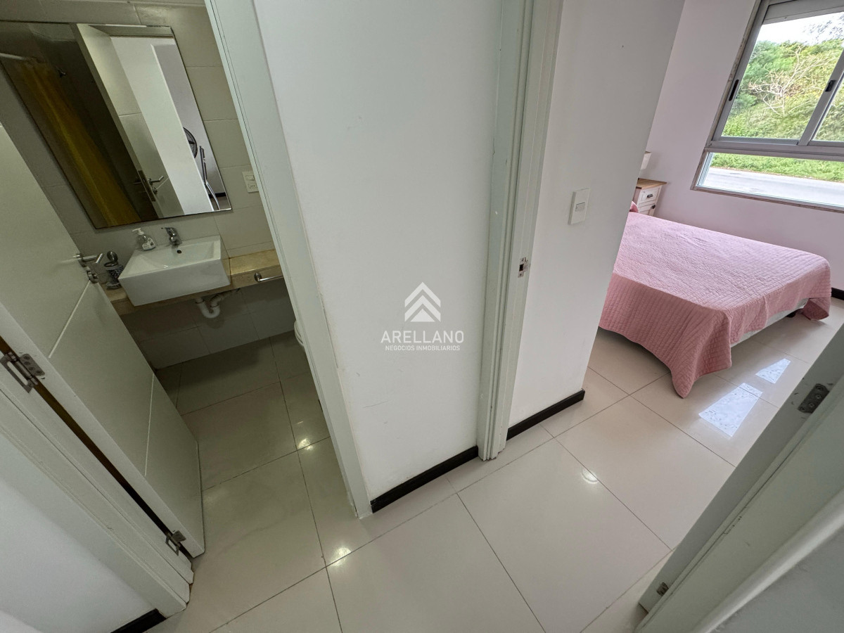 Apartamento ID.4546 - Venta apartamento 1 dormitorio, Aidy grill, Punta del este.
