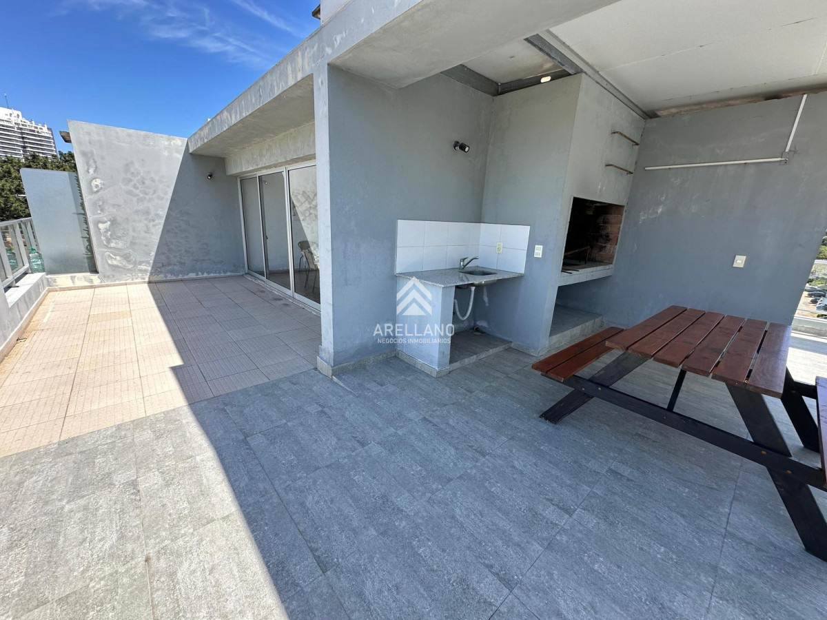 Apartamento ID.4546 - Venta apartamento 1 dormitorio, Aidy grill, Punta del este.