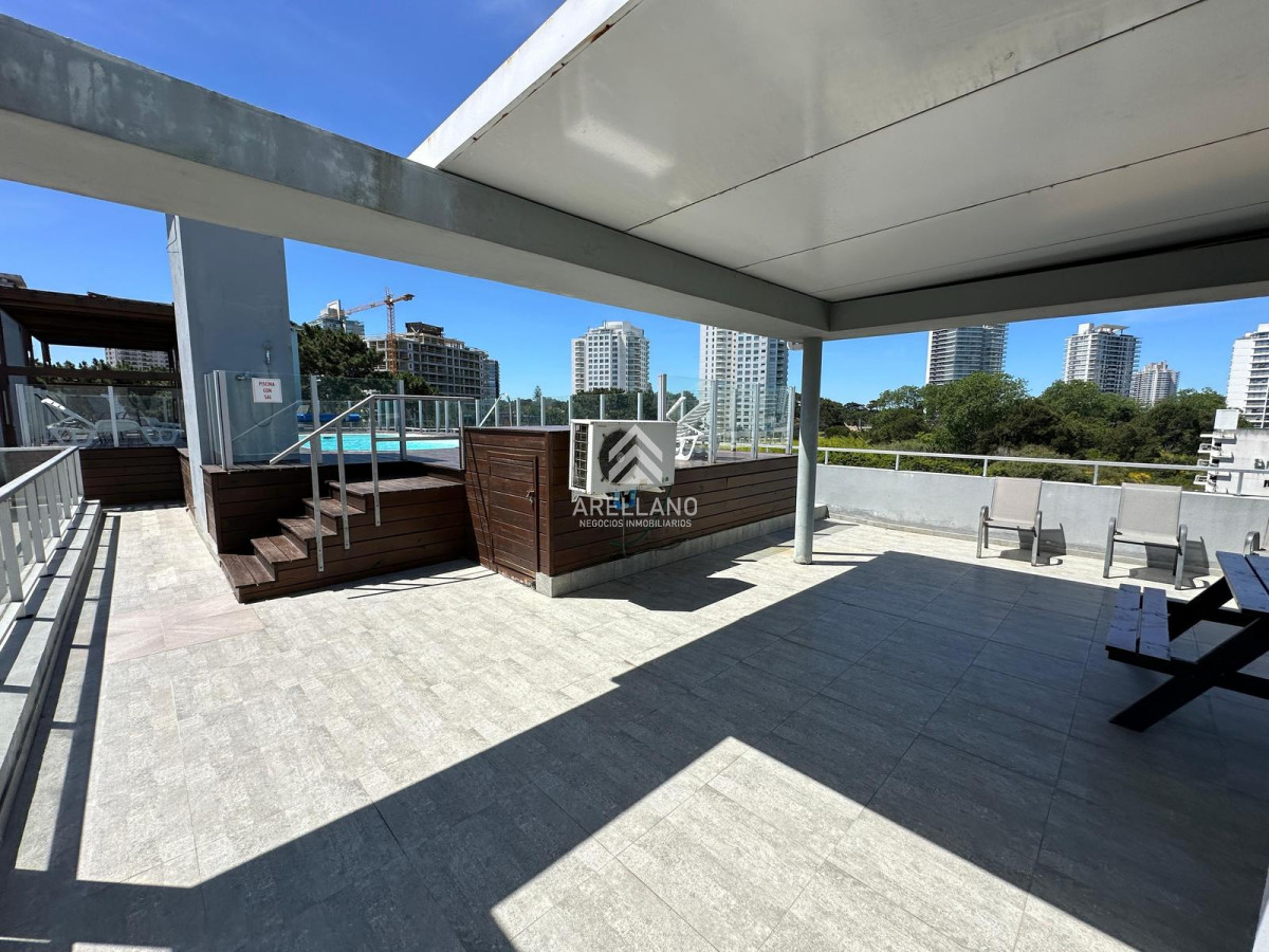 Apartamento ID.4546 - Venta apartamento 1 dormitorio, Aidy grill, Punta del este.