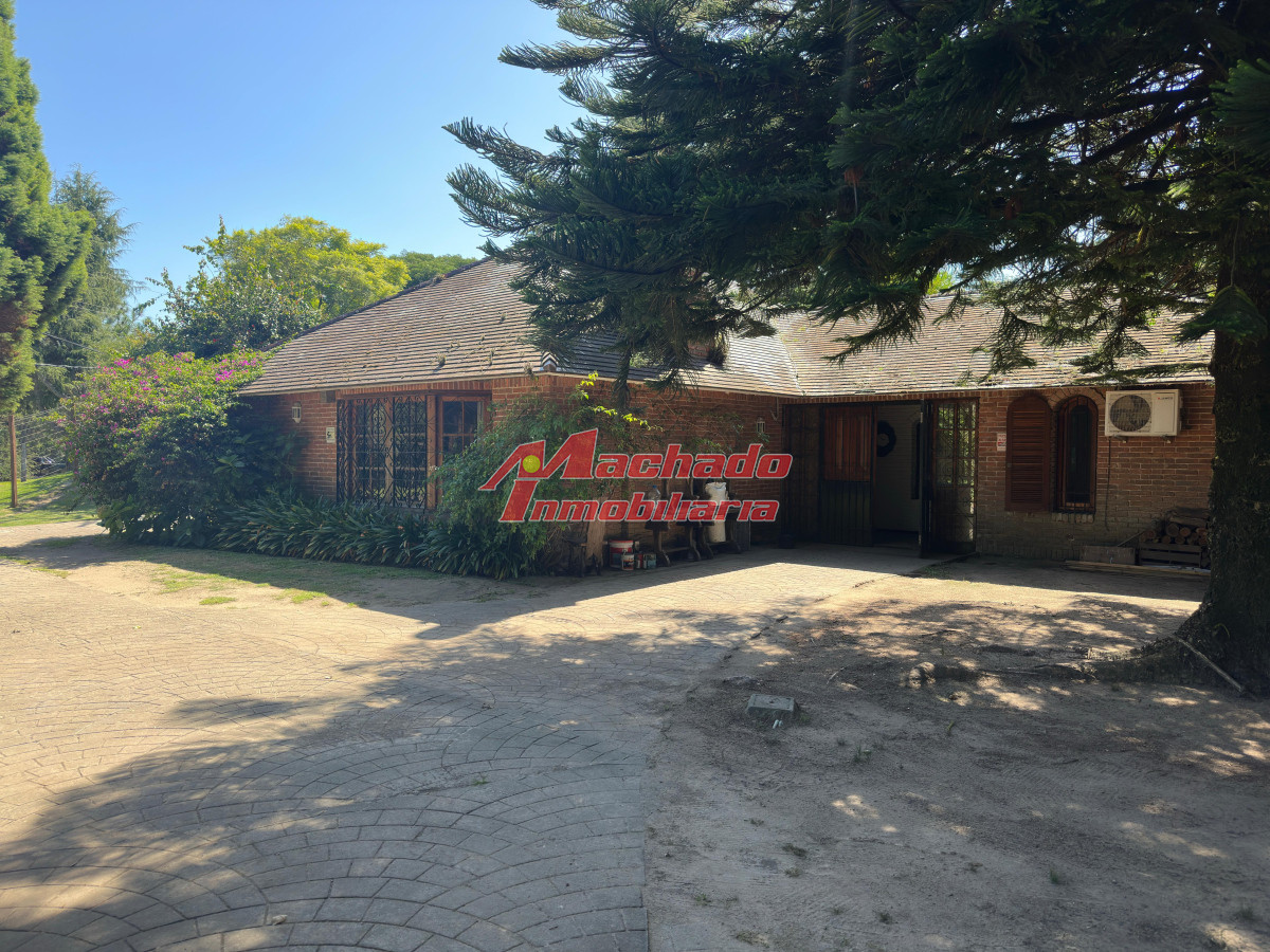 casa de 3 dormitorios en venta en punta del este.- - mch12865c