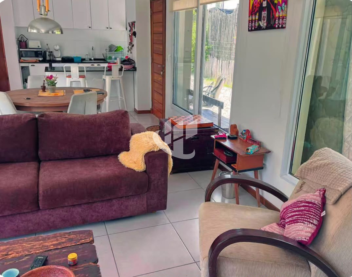 Casa ID.2872 - Casa en Barrio Burnett, 3 dormitorios, 2 baños