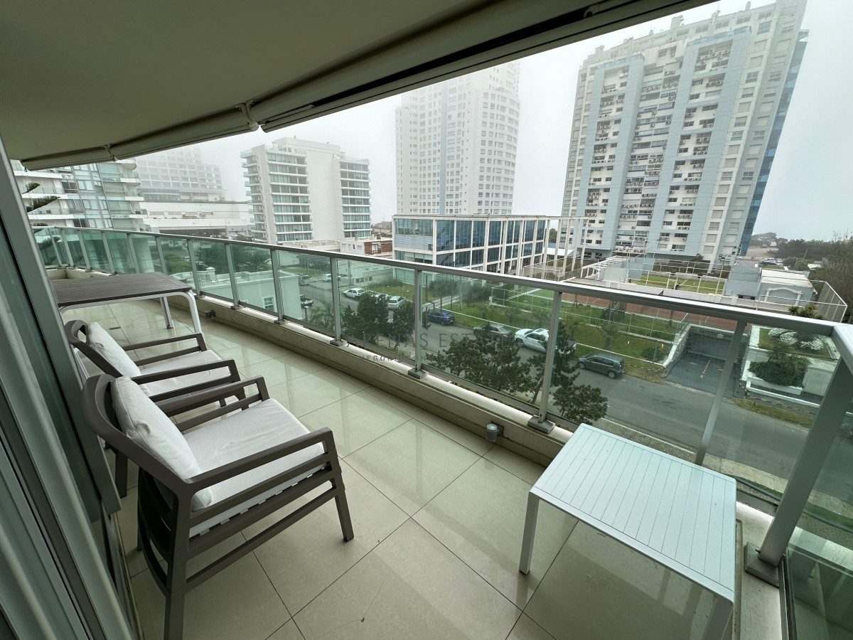 Apartamento ID.3133 - Hermoso departamento, con vista parcial al mar, playa mansa.