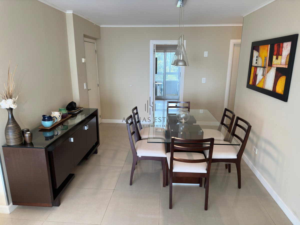 Apartamento ID.3133 - Hermoso departamento, con vista parcial al mar, playa mansa.