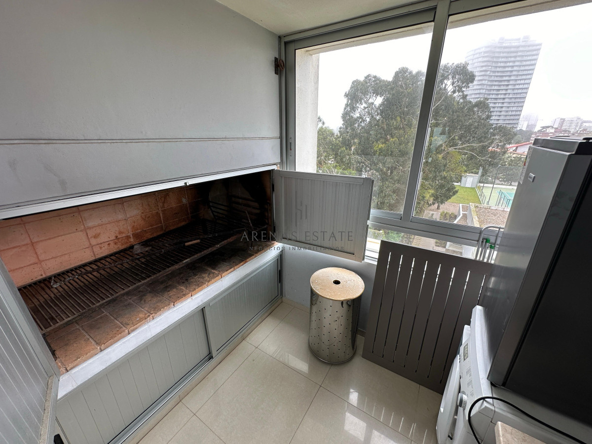 Apartamento ID.3133 - Hermoso departamento, con vista parcial al mar, playa mansa.