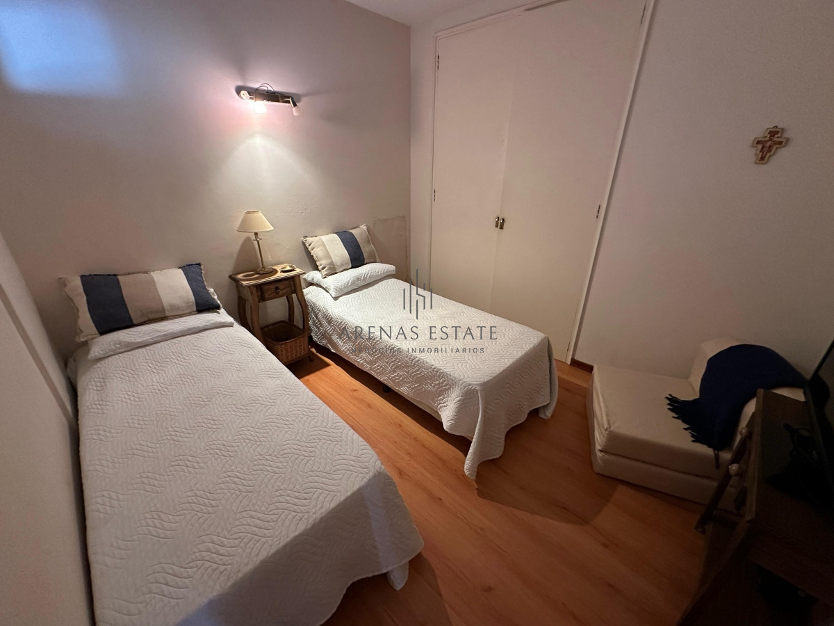 Apartamento ID.3082 - Apartamento en venta de 2 dormitorios en Peninsula , Punta del Este 