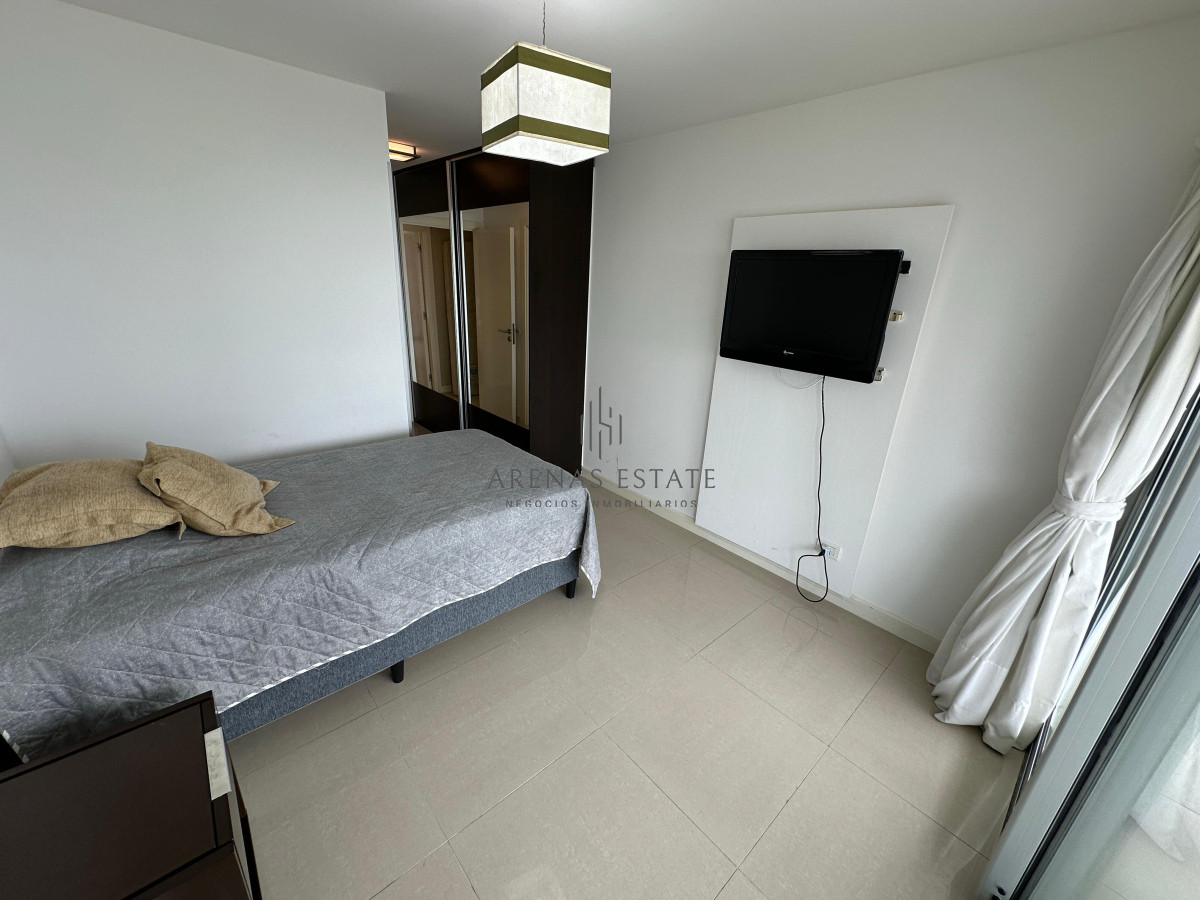Apartamento ID.3133 - Hermoso departamento, con vista parcial al mar, playa mansa.