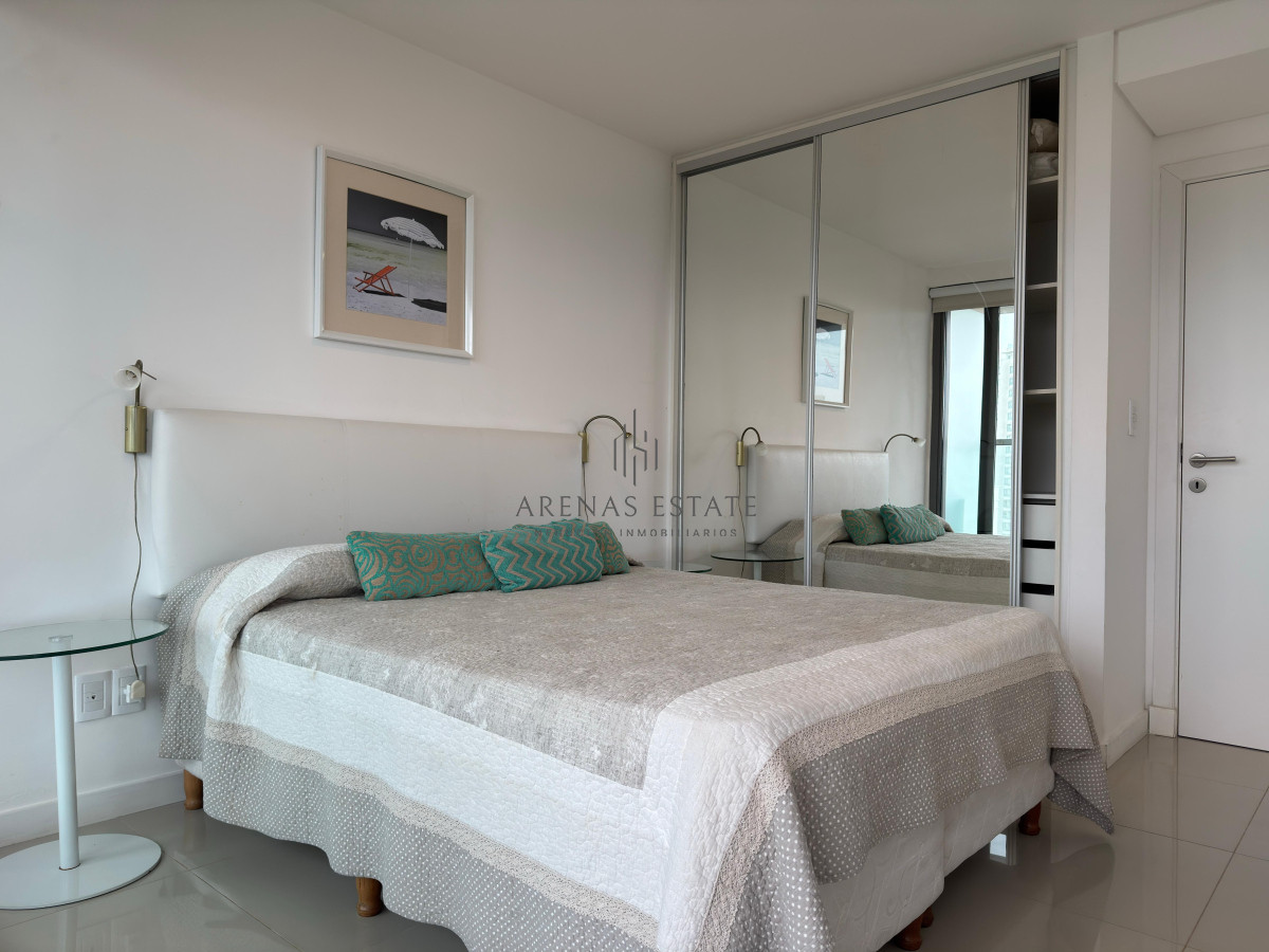 Apartamento ID.3712 - Departamento en venta, a pasos de la playa brava, Punta del este.