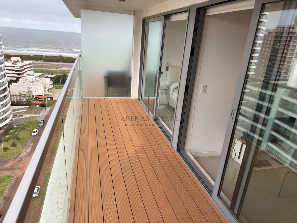 Apartamento ID.3712 - Departamento en venta, a pasos de la playa brava, Punta del este.