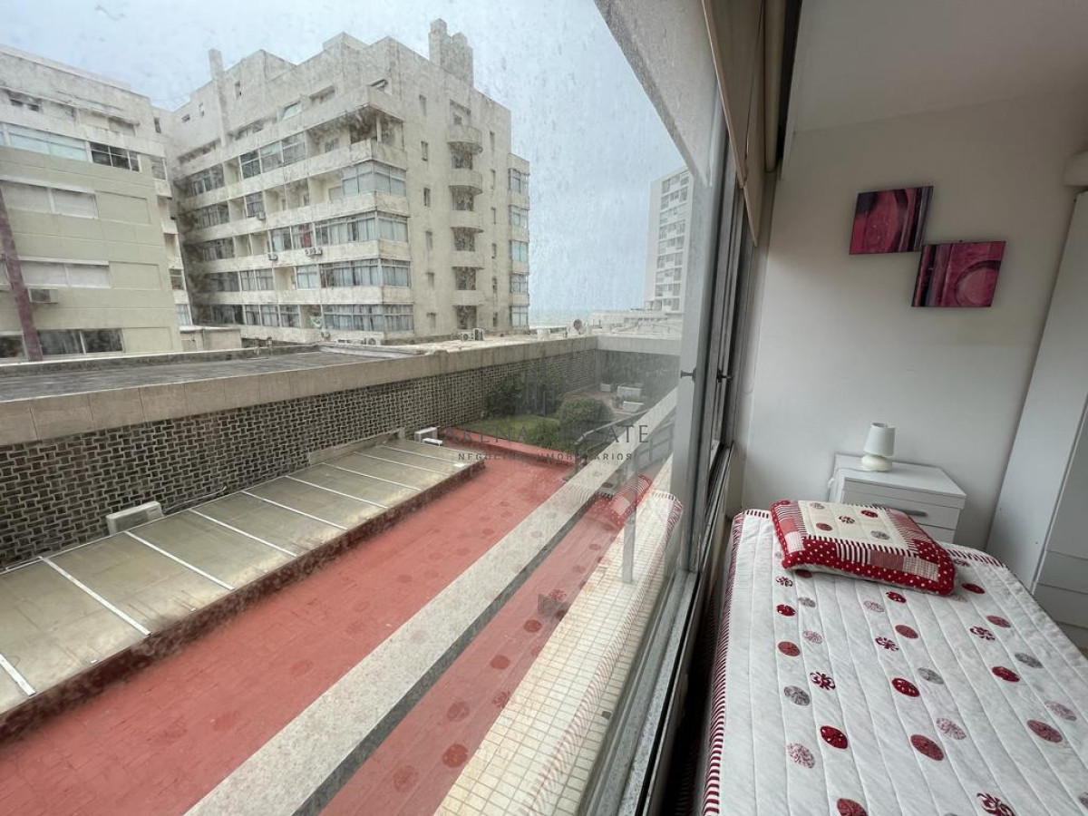 Apartamento ID.2886 - Apto en venta, 1 dormitorio, península.