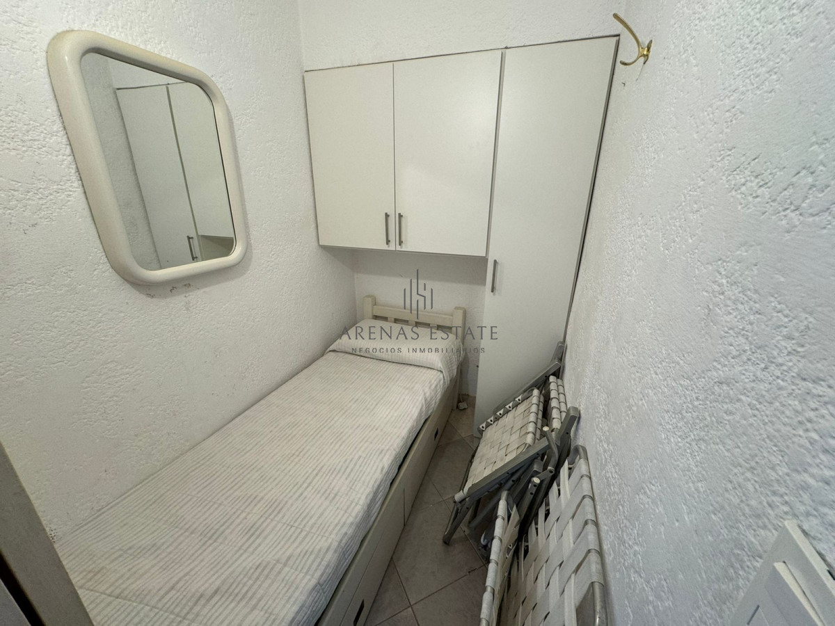 Apartamento ID.2925 - Apartamento en venta, primera linea playa brava.