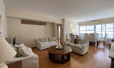 Apartamento en venta de 2 dormitorios en Peninsula , Punta del Este