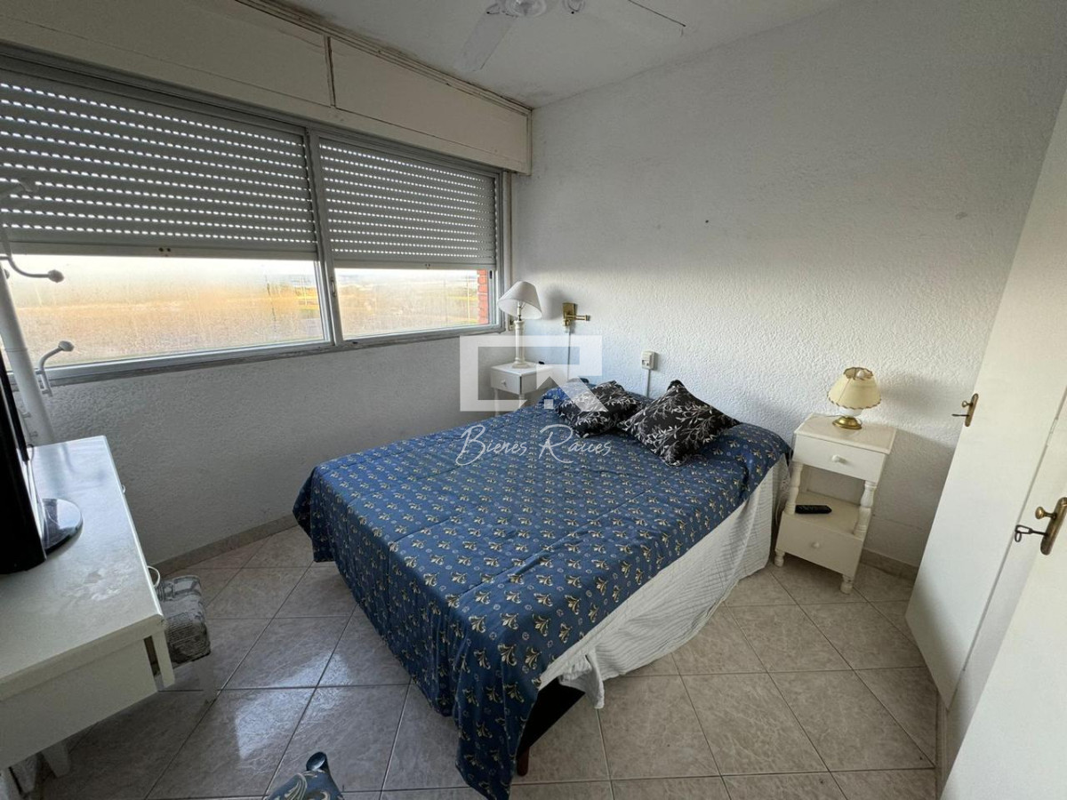 Apartamento ID.672 - Apartamento en venta, primera linea playa brava.