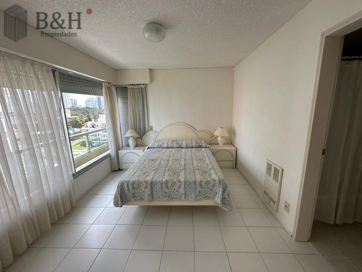 Apartamento ID.2738 - Apartamento 2 1/2 dorm - P 4 playa brava - Punta del Este