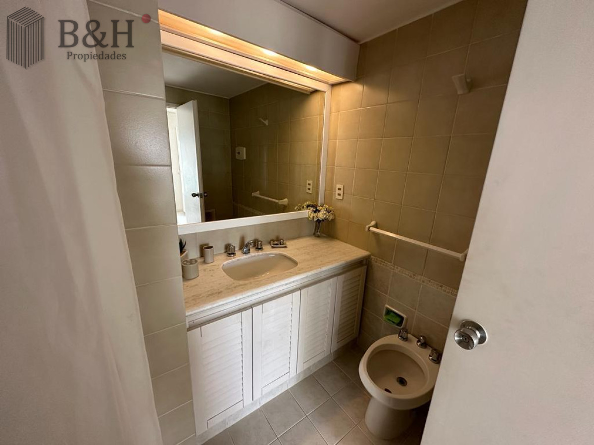 Apartamento ID.2738 - Apartamento 2 1/2 dorm - P 4 playa brava - Punta del Este
