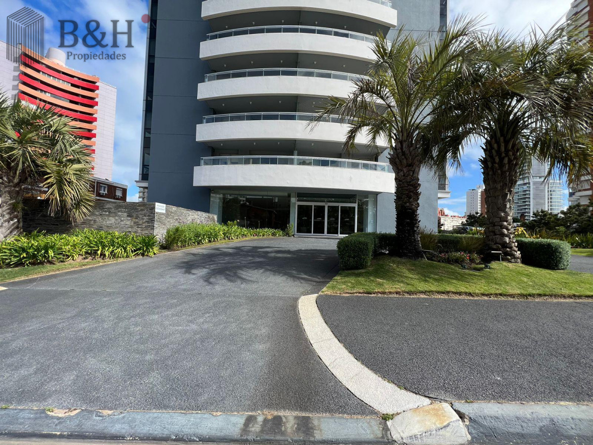 Apartamento ID.2714 - Departamento de 3 dormitorios en Forest Tower 2 - Punta del Este