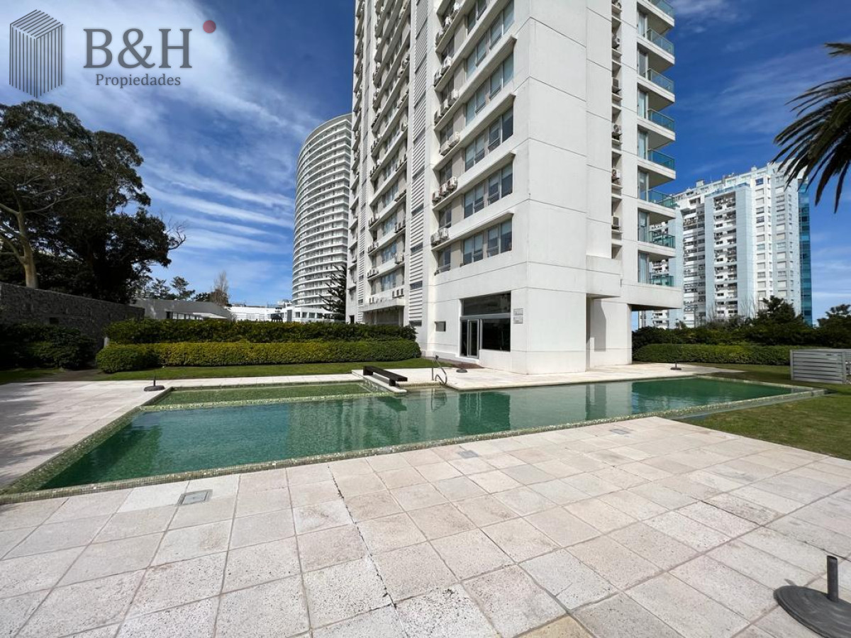 Apartamento ID.2742 - Departamento 2 dormitorios - Punta del Este - Playa Mansa