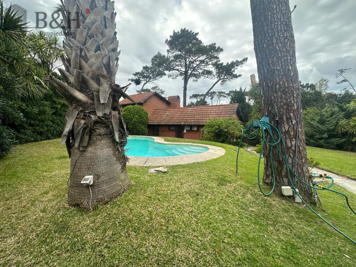 Casa ID.2728 - Casa en venta y alquiler - Punta del Este