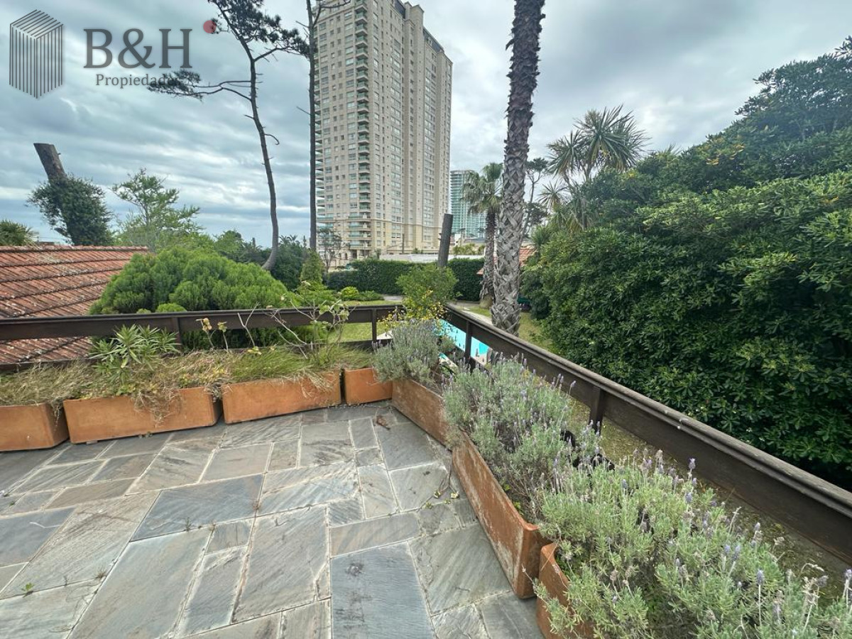 Casa ID.2728 - Casa en venta y alquiler - Punta del Este