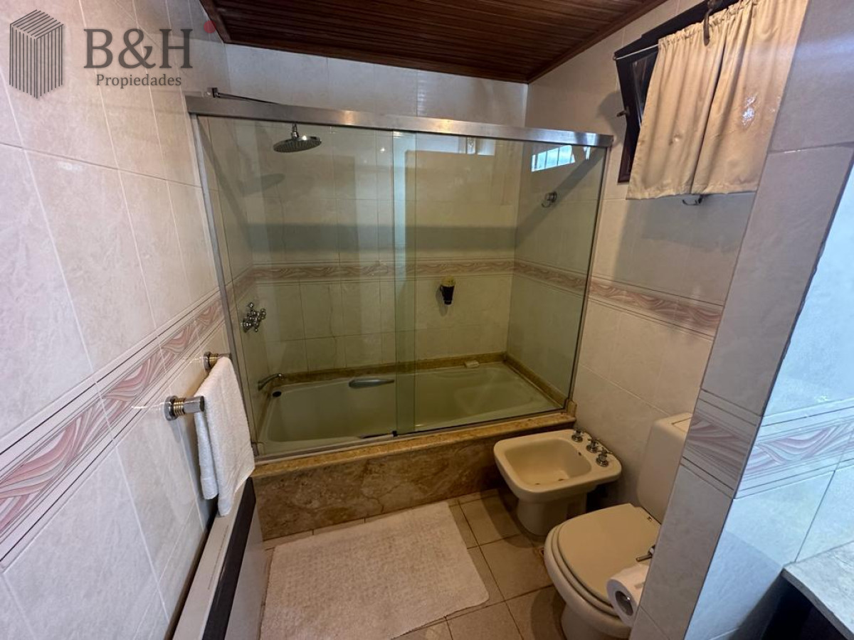 Casa ID.2728 - Casa en venta y alquiler - Punta del Este