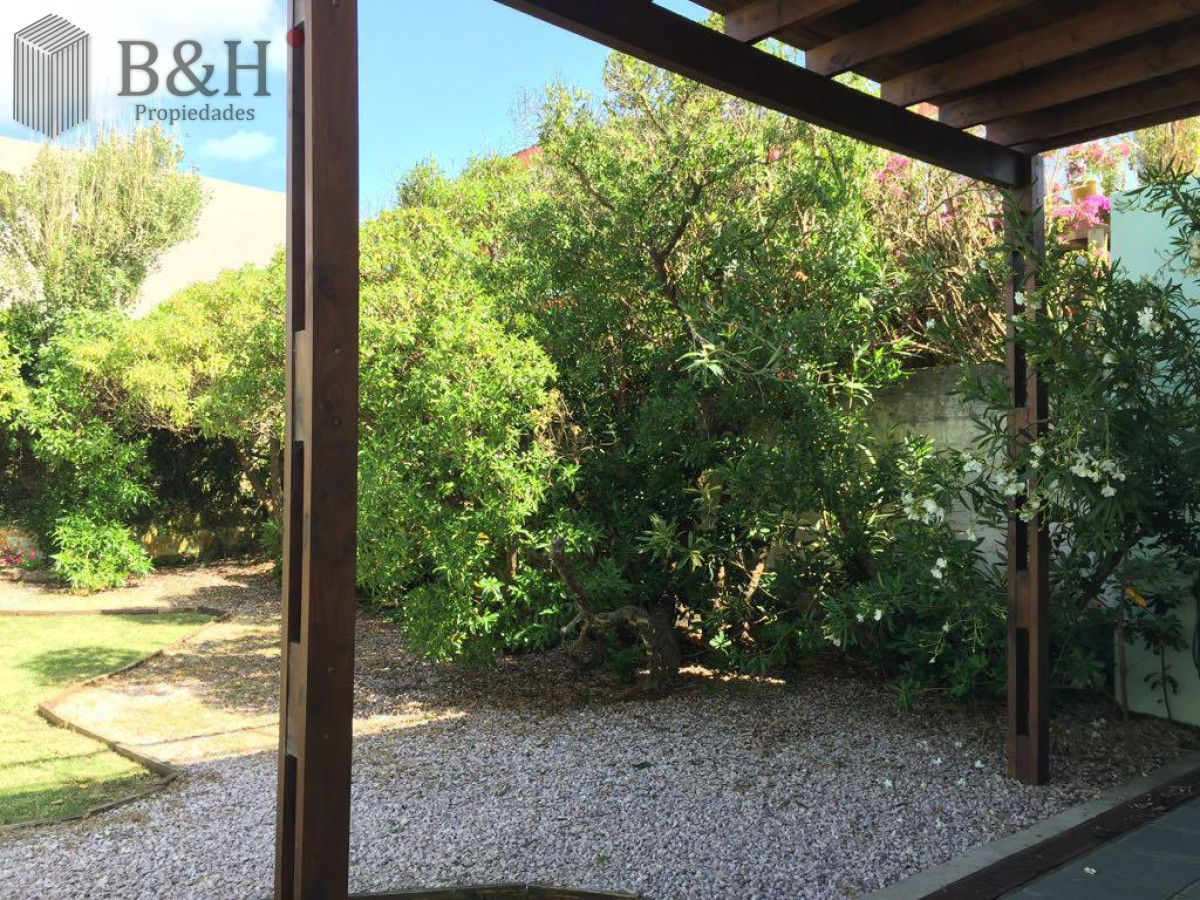 Casa ID.2722 - Casa en  Manantiales