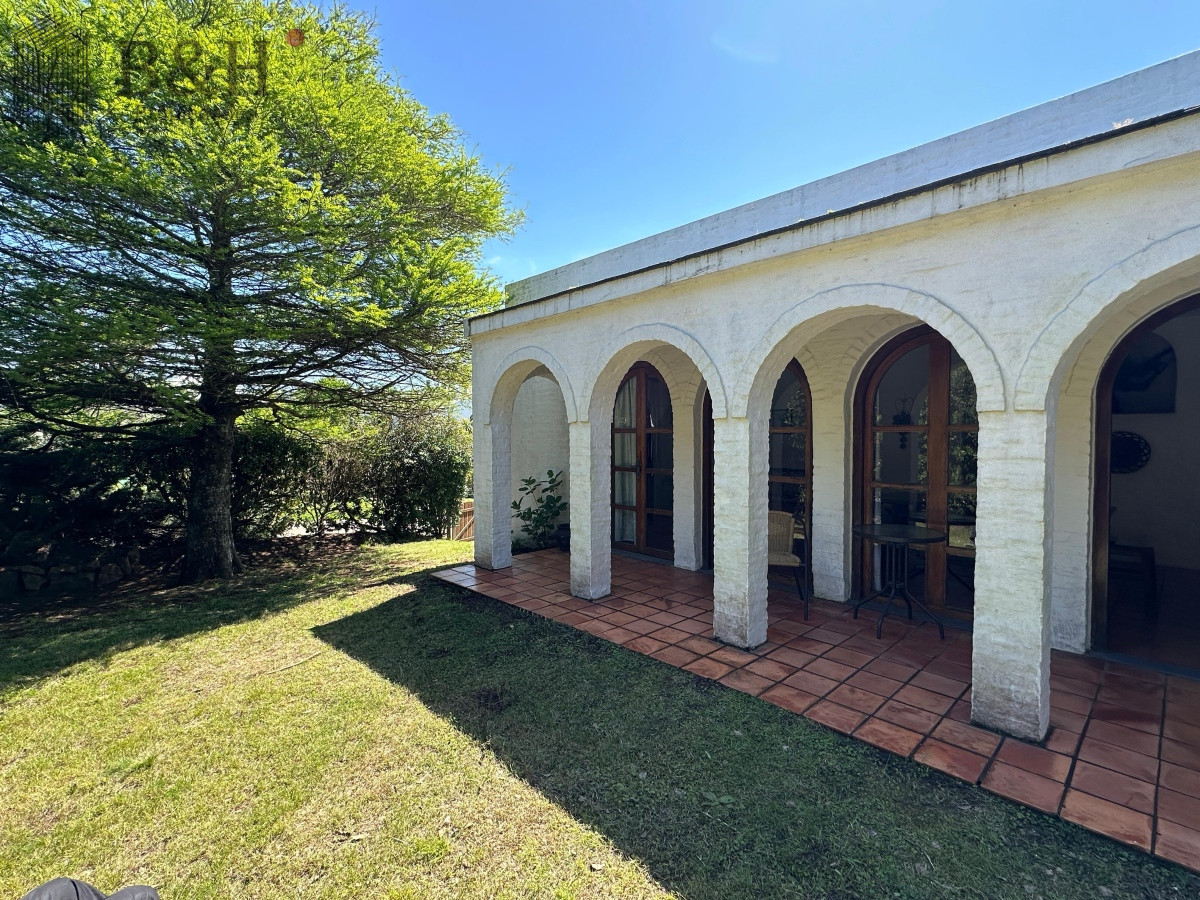 Casa ID.2687 - Casa en alquiler  La Barra, Maldonado