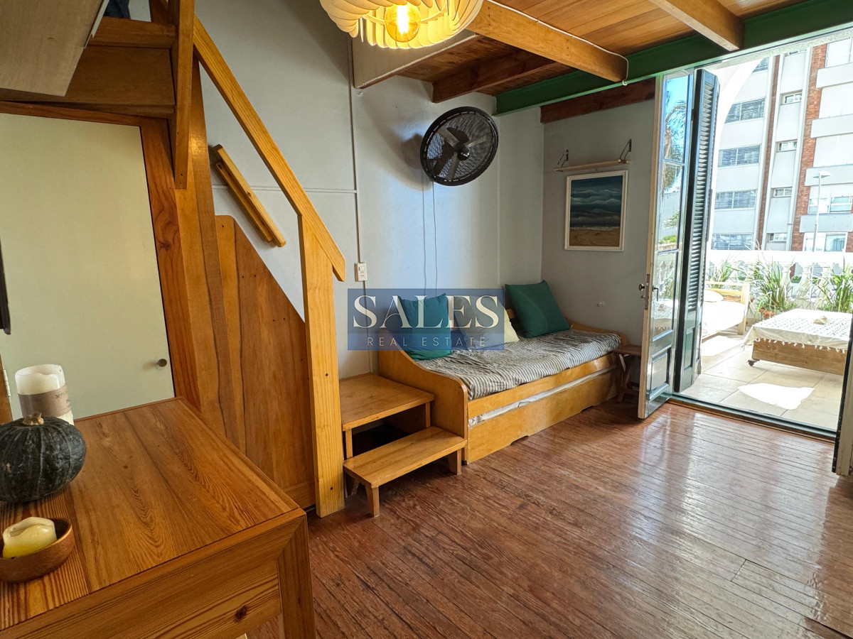 Apartamento ID.1349 - Oportunidad en venta, un dormitorio, Duplex, en Punta del este.