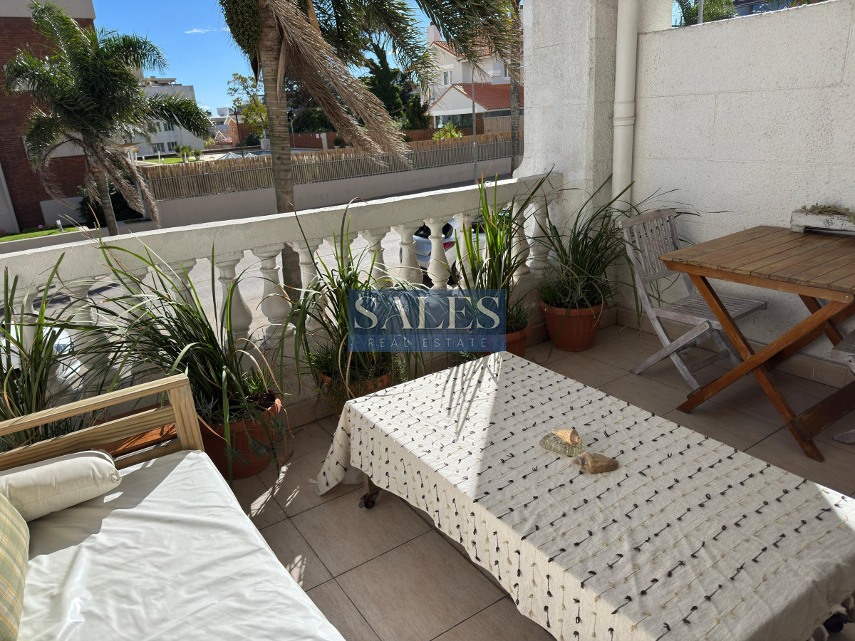 Apartamento ID.1349 - Oportunidad en venta, un dormitorio, Duplex, en Punta del este.