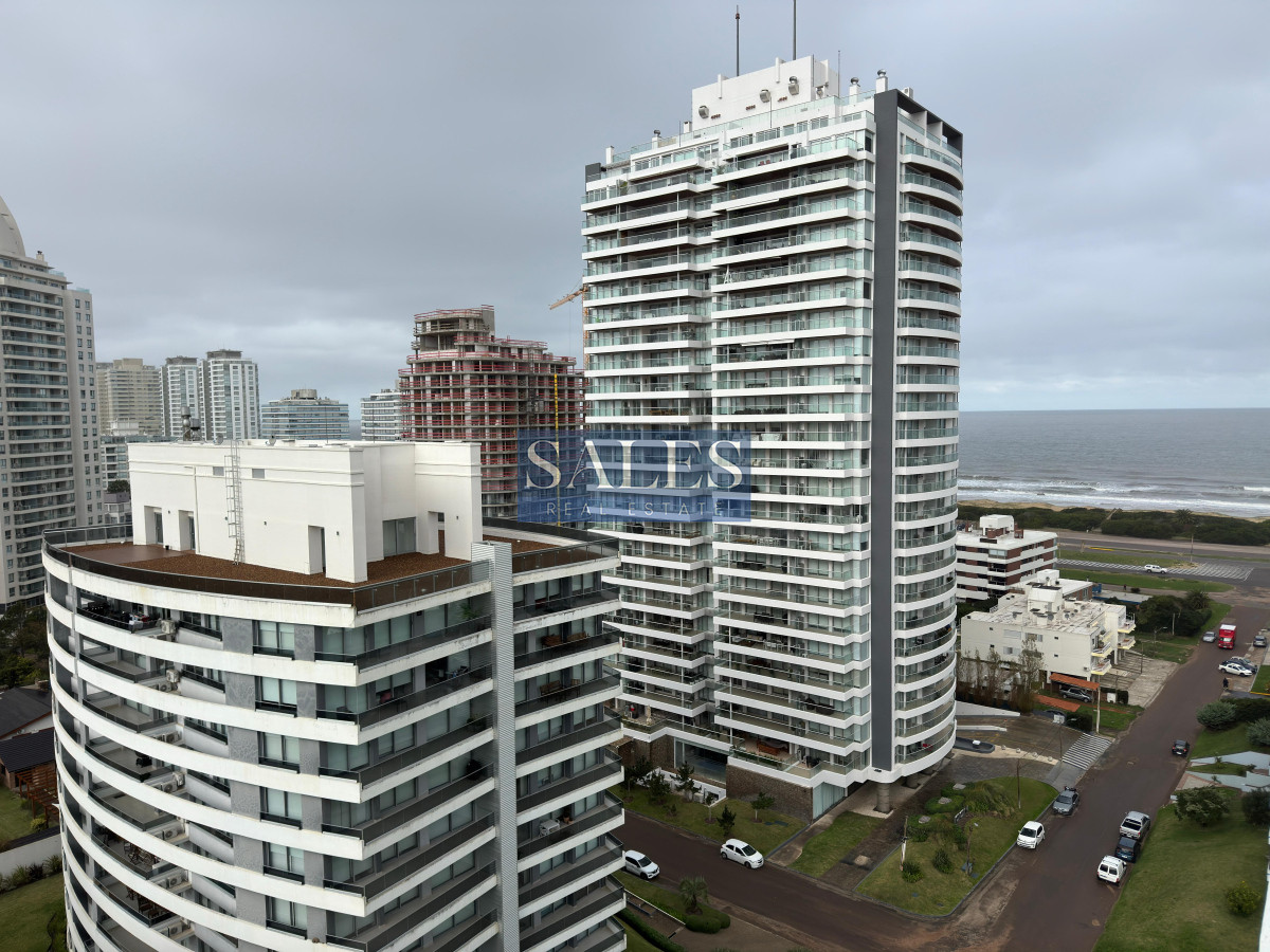 Apartamento ID.1368 - Departamento en venta, a pasos de la playa brava, Punta del este.