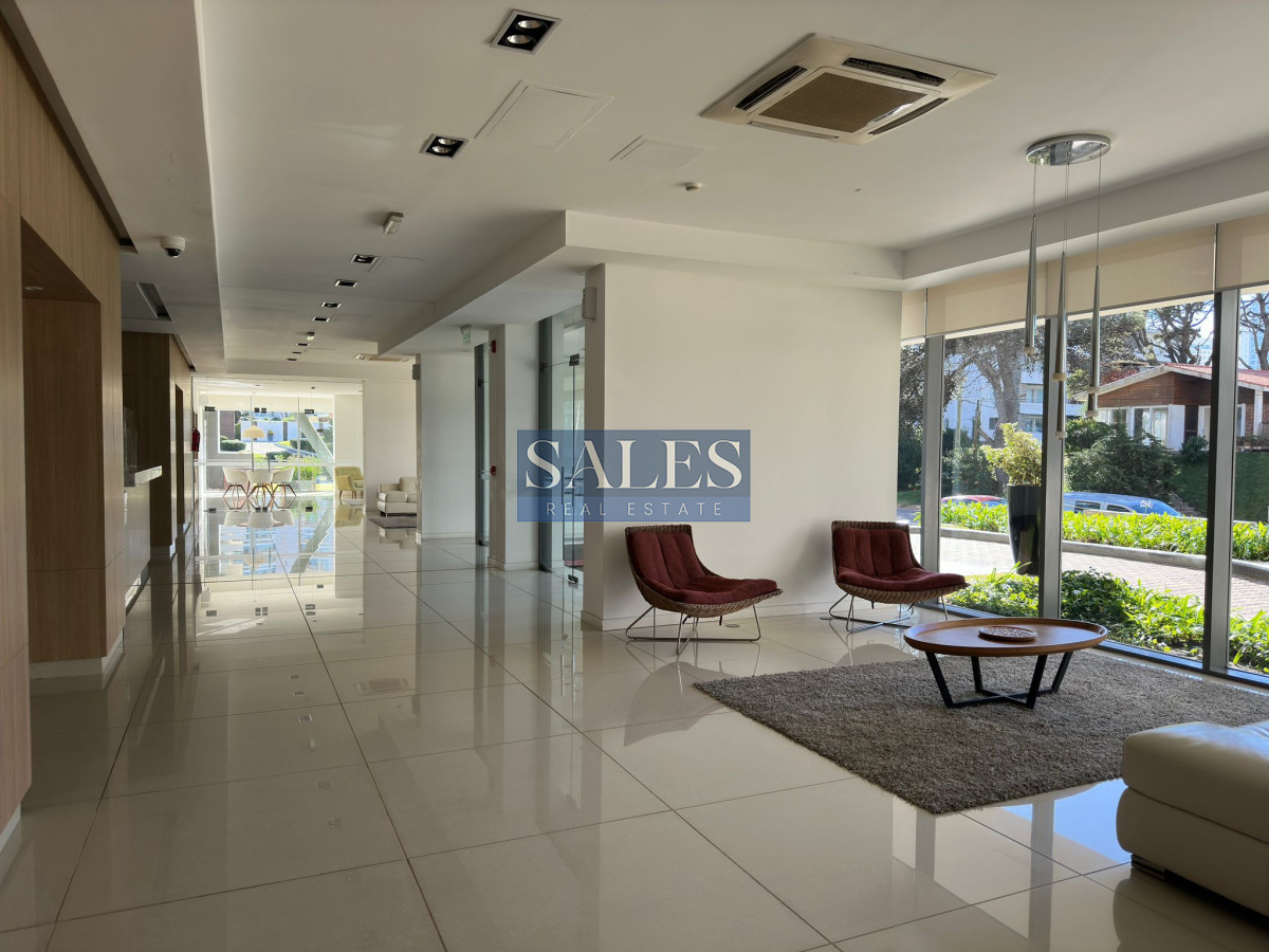 Apartamento ID.1368 - Departamento en venta, a pasos de la playa brava, Punta del este.