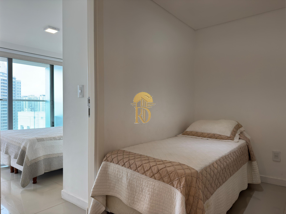 Departamento en venta, a pasos de la playa brava, Punta del este. -id-60-10