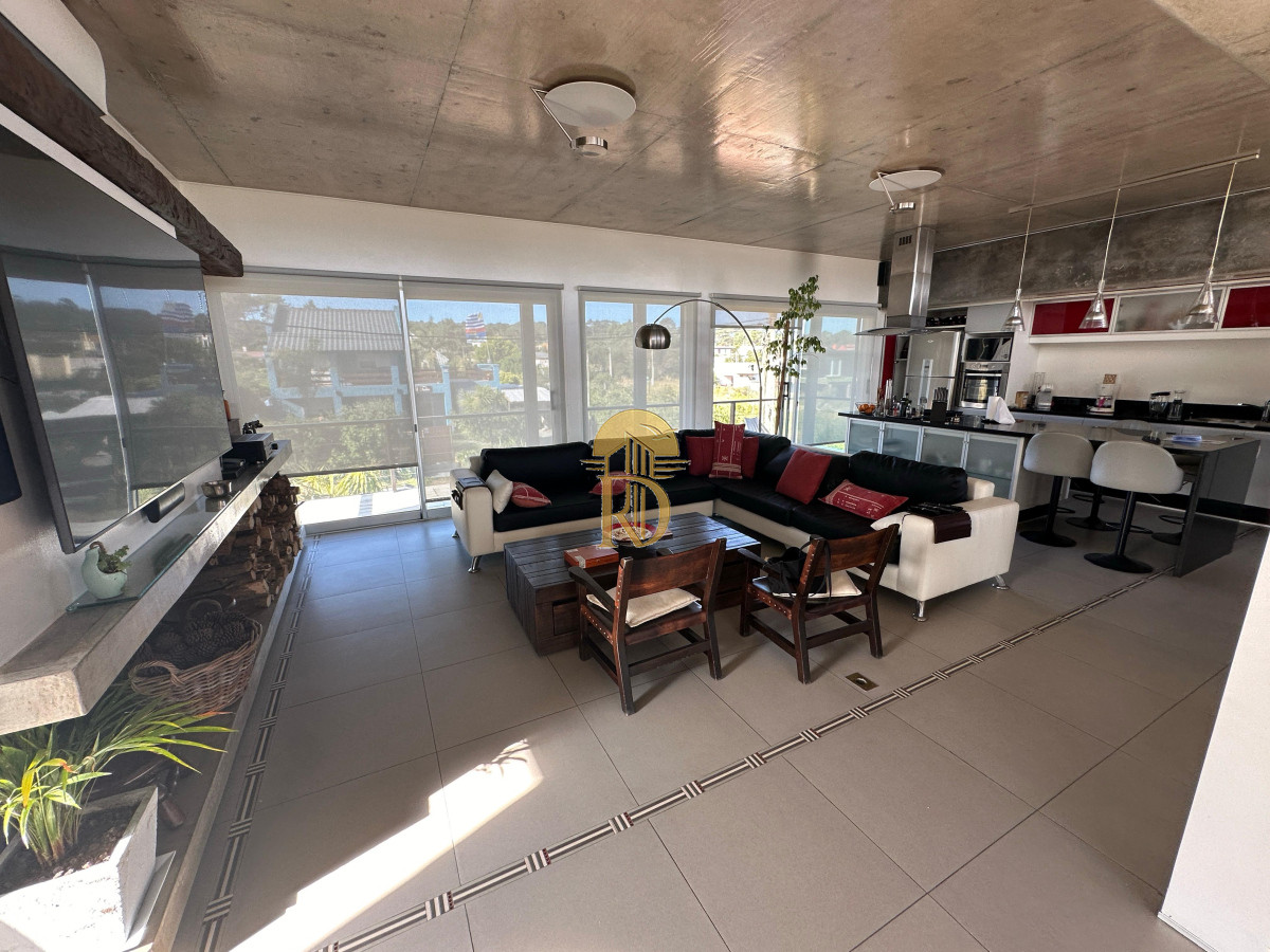 3 dormitorios, 300 metros del mar. -id-378-18