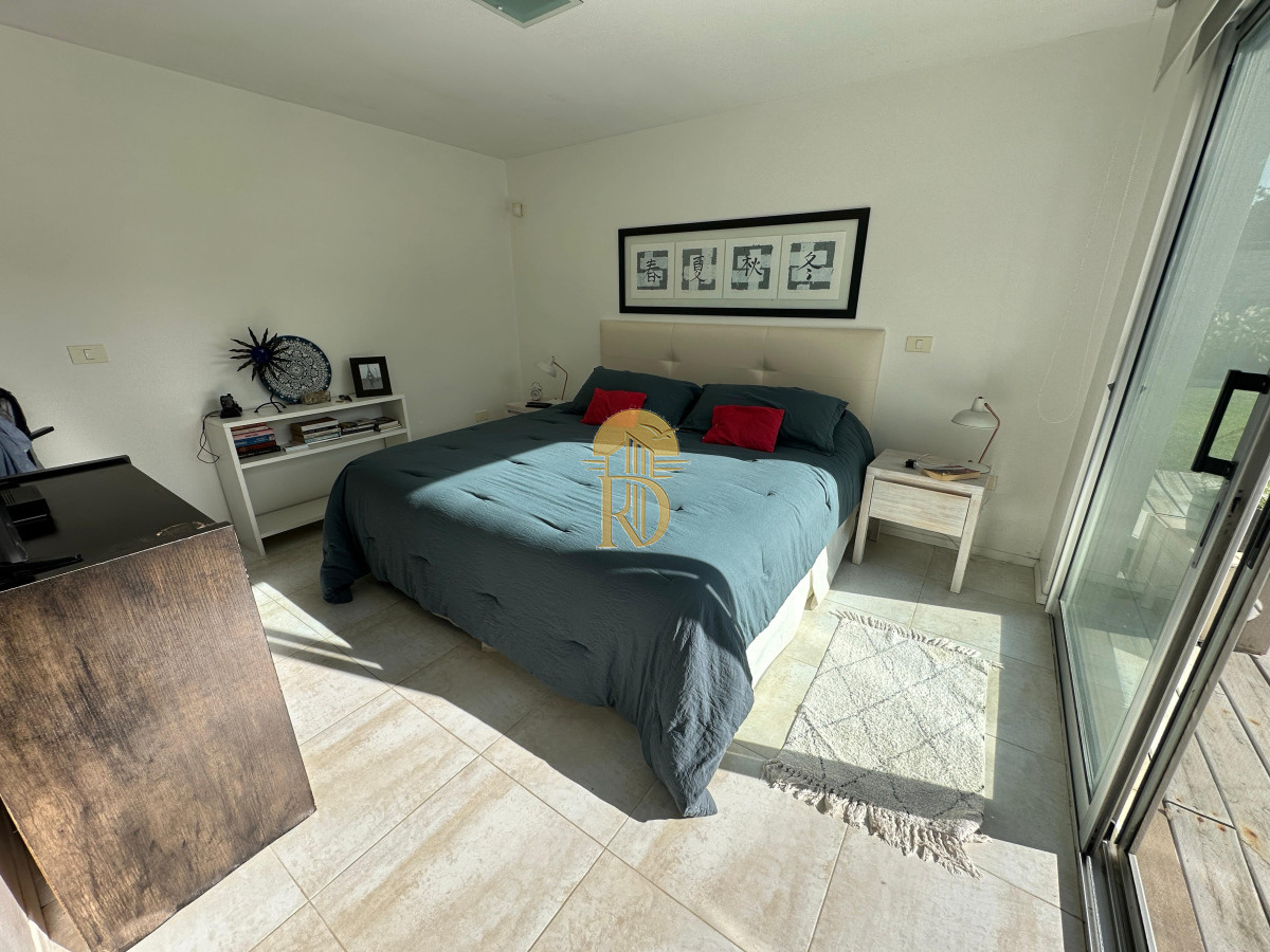 3 dormitorios, 300 metros del mar. -id-378-14