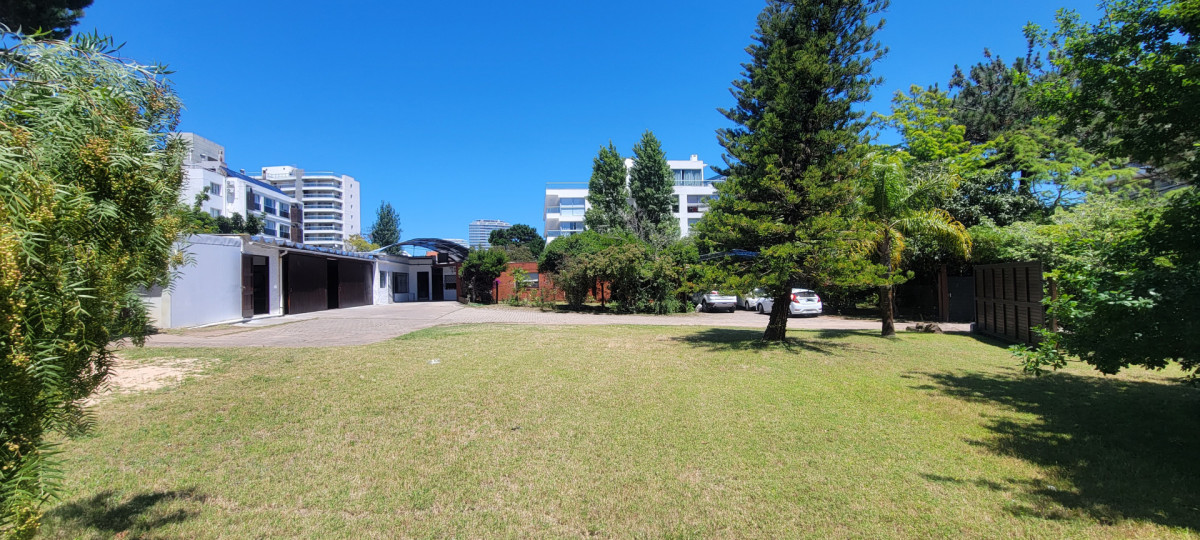 Terreno ID.12 - Gran terreno para inversion, en el corazón de Aidy grill.