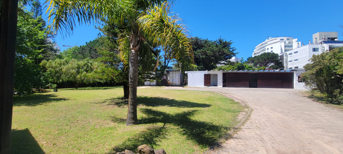 Terreno ID.12 - Gran terreno para inversion, en el corazón de Aidy grill.