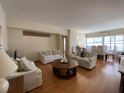 Apartamento en venta de 2 dormitorios en Peninsula , Punta del Este 