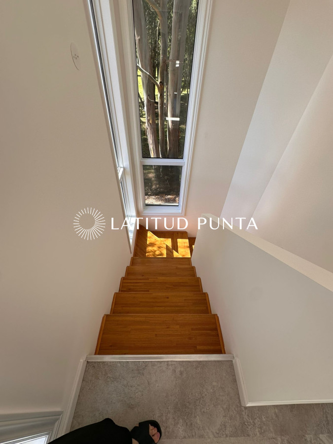 Burnett - GoPunta - Portal Inmobiliario de Punta del Este - Maldonado