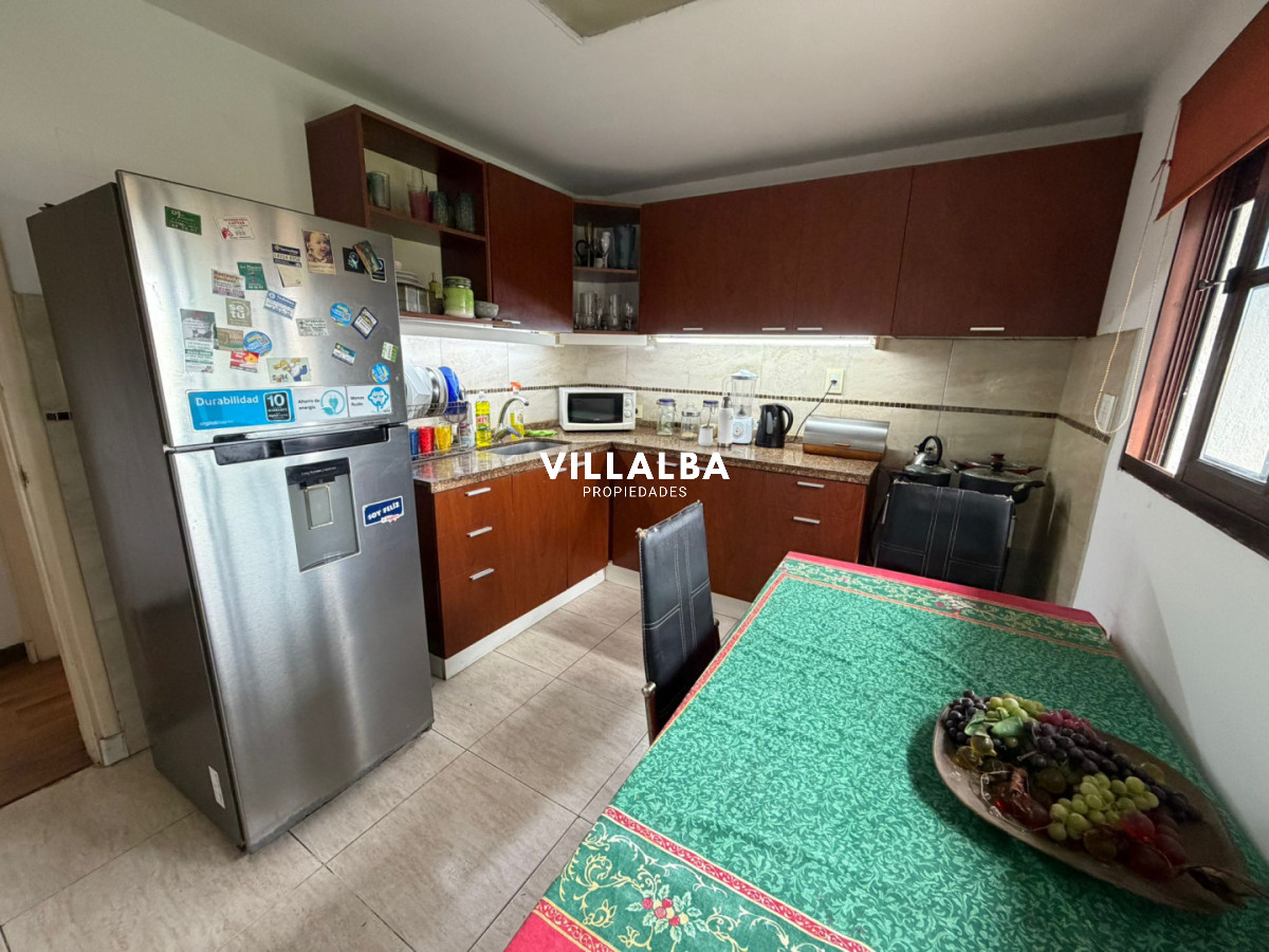 Apartamento ID.4532 - Hermosa casa en venta en Pinares terreno esquinero