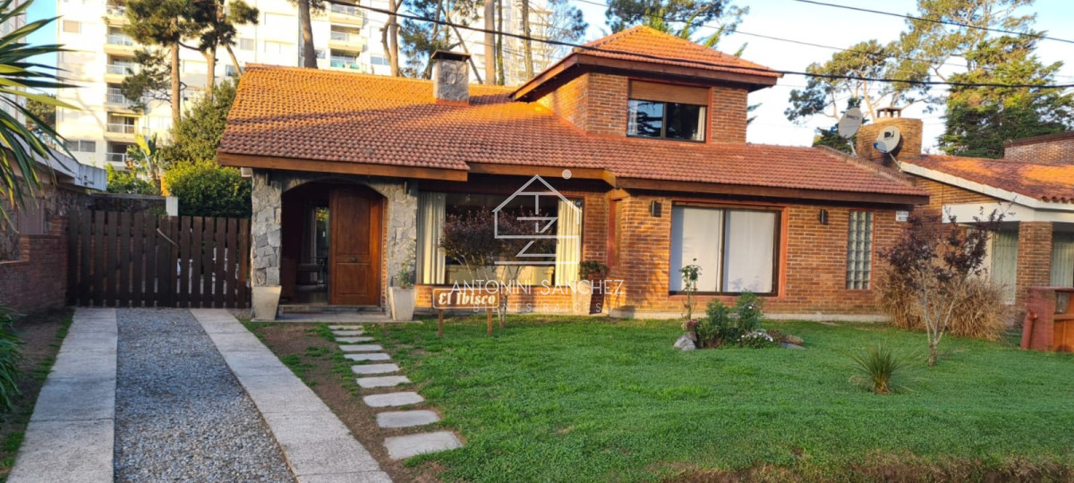 Casa ID.1468 - Casa alquiler y venta en zona Cantegril