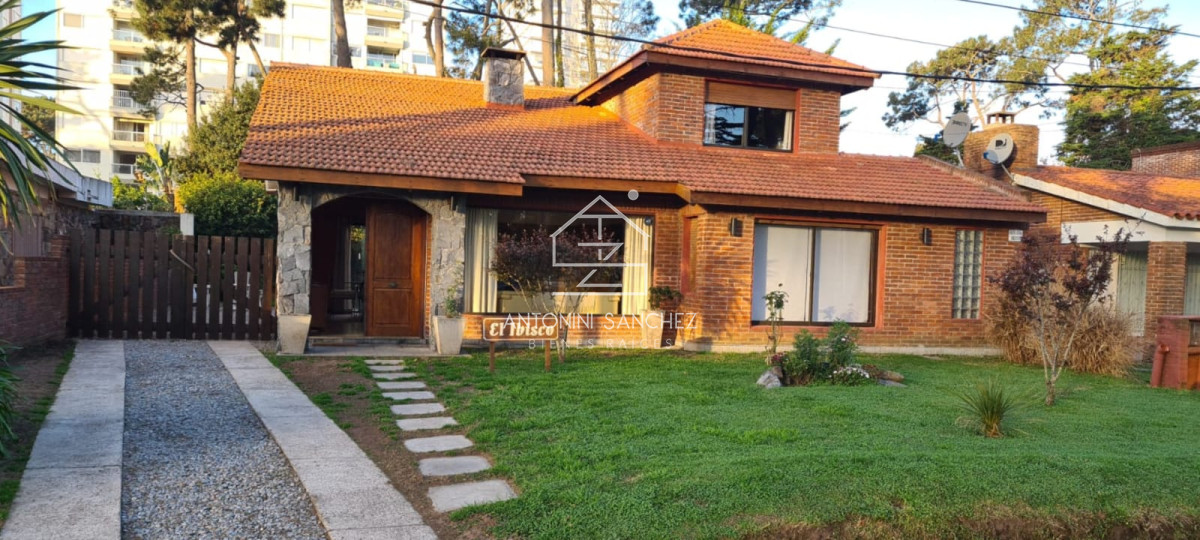 Casa ID.1468 - Casa alquiler y venta en zona Cantegril