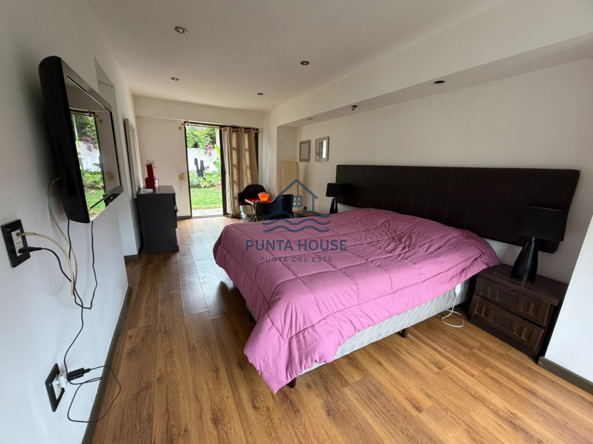 Casa ID.70 - Hermosa casa en venta en Pinares terreno esquinero