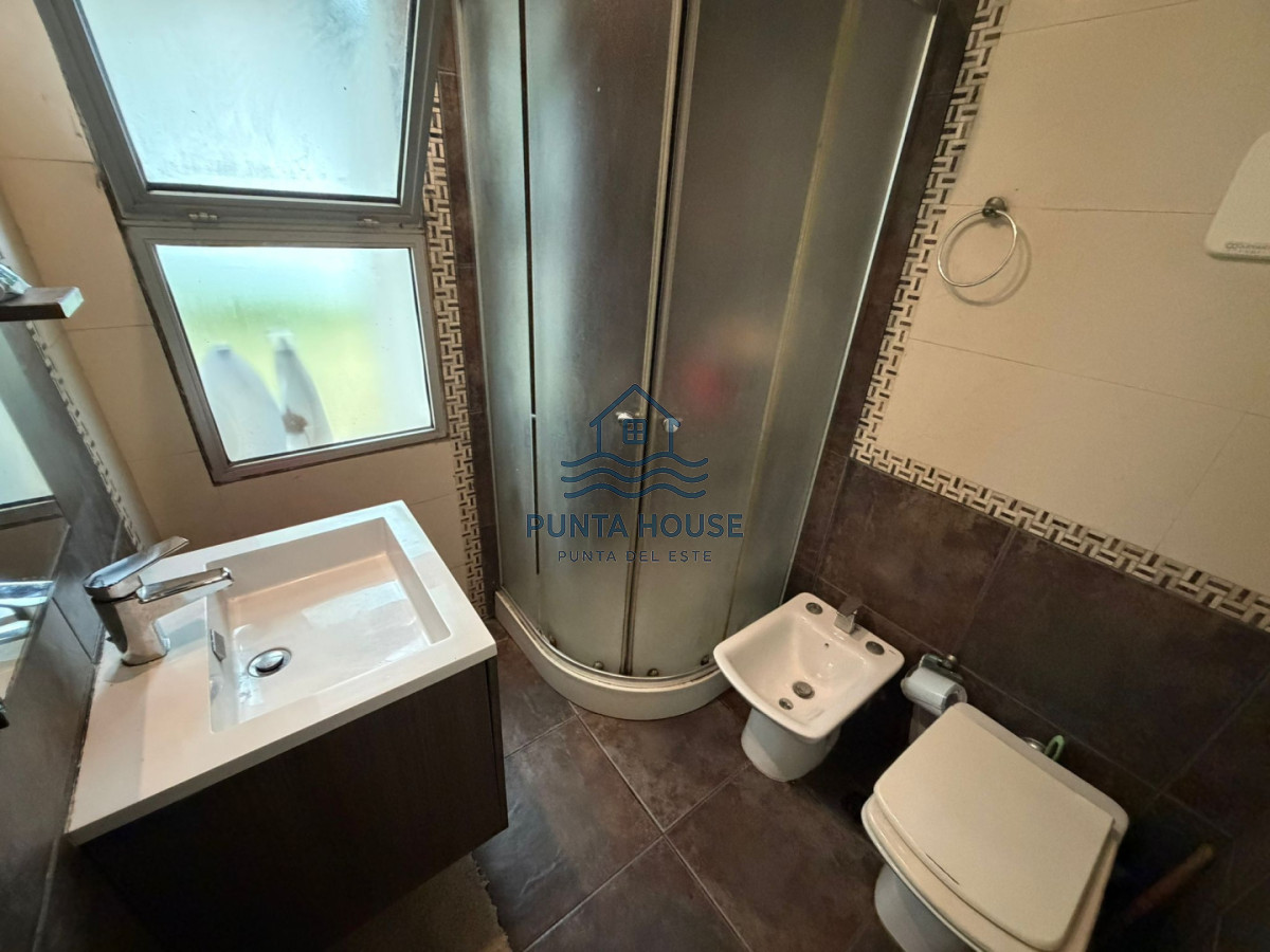 Casa ID.70 - Hermosa casa en venta en Pinares terreno esquinero