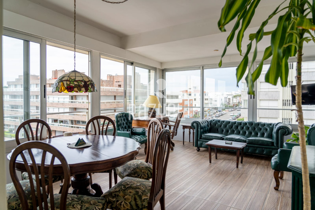 Apartamento ID.560 - Divino apto en venta en edif Santos Dumont.