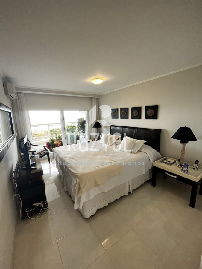 Apartamento ID.676 - Apto en Le Jarden de 3 dorm