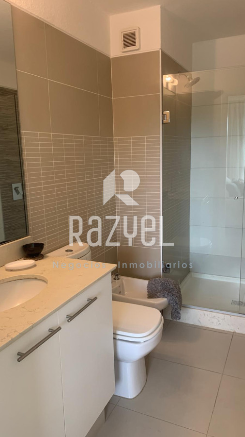 Apartamento ID.934 - Apto de 2 dorm 2 baños en zona de Punta Shopping - alquiler anual -