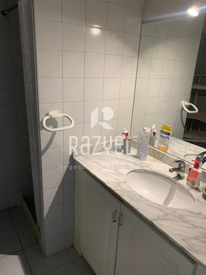 Apartamento ID.807 - Apartamento en edifico Tauro de 2 dorm 2 bañ