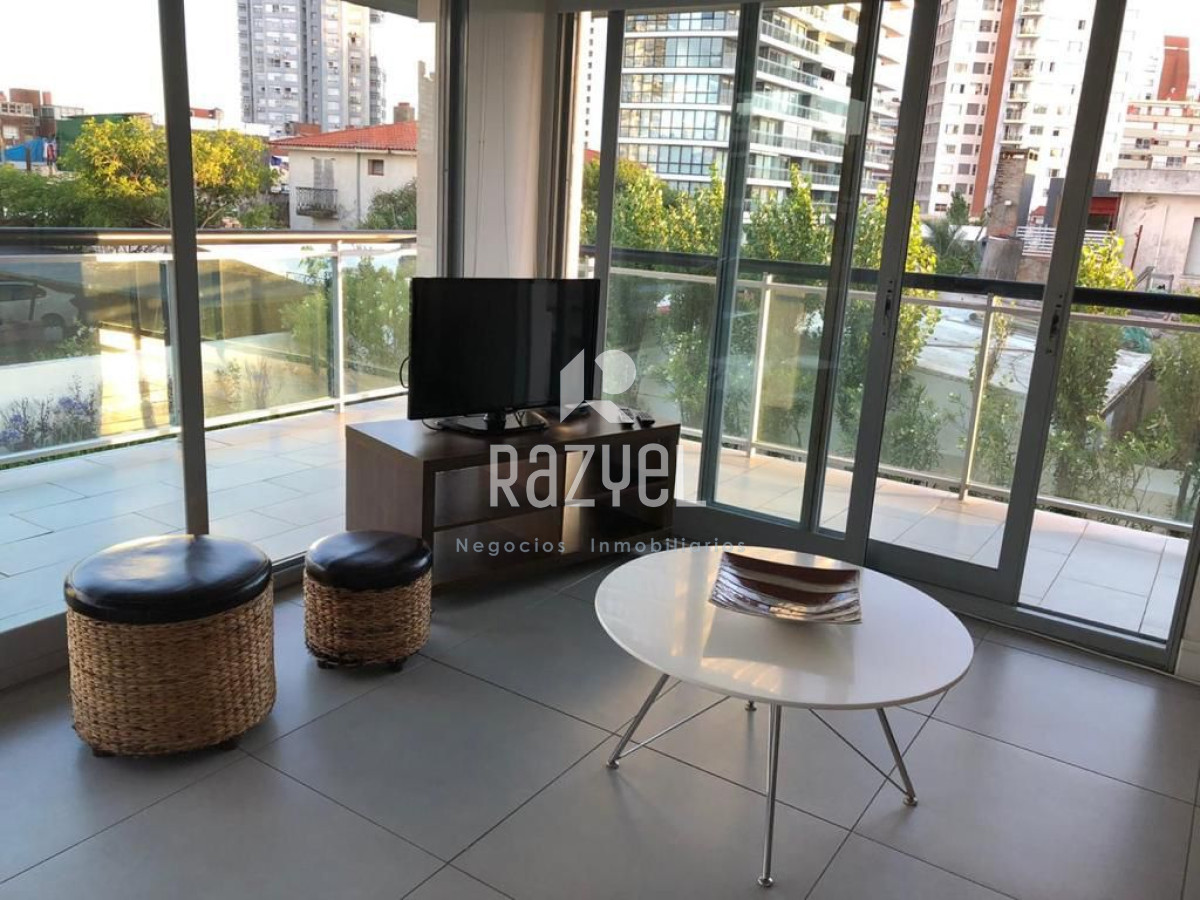 Apartamento ID.433 - Apartamento de 2 dormitorios en alquiler anual